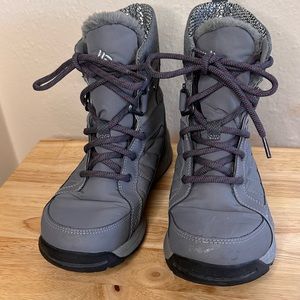 Columbia boots women size 8